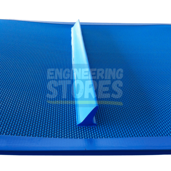 Mesh Conveyor Belt with flights 
